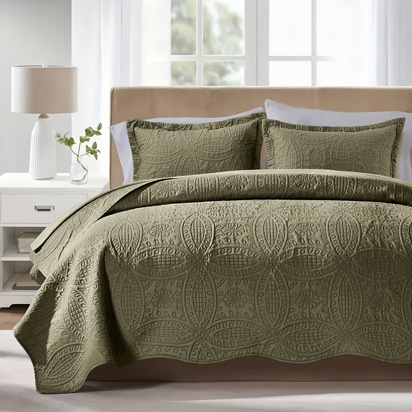 3pcs Set of Coin Patterned Bed Cover