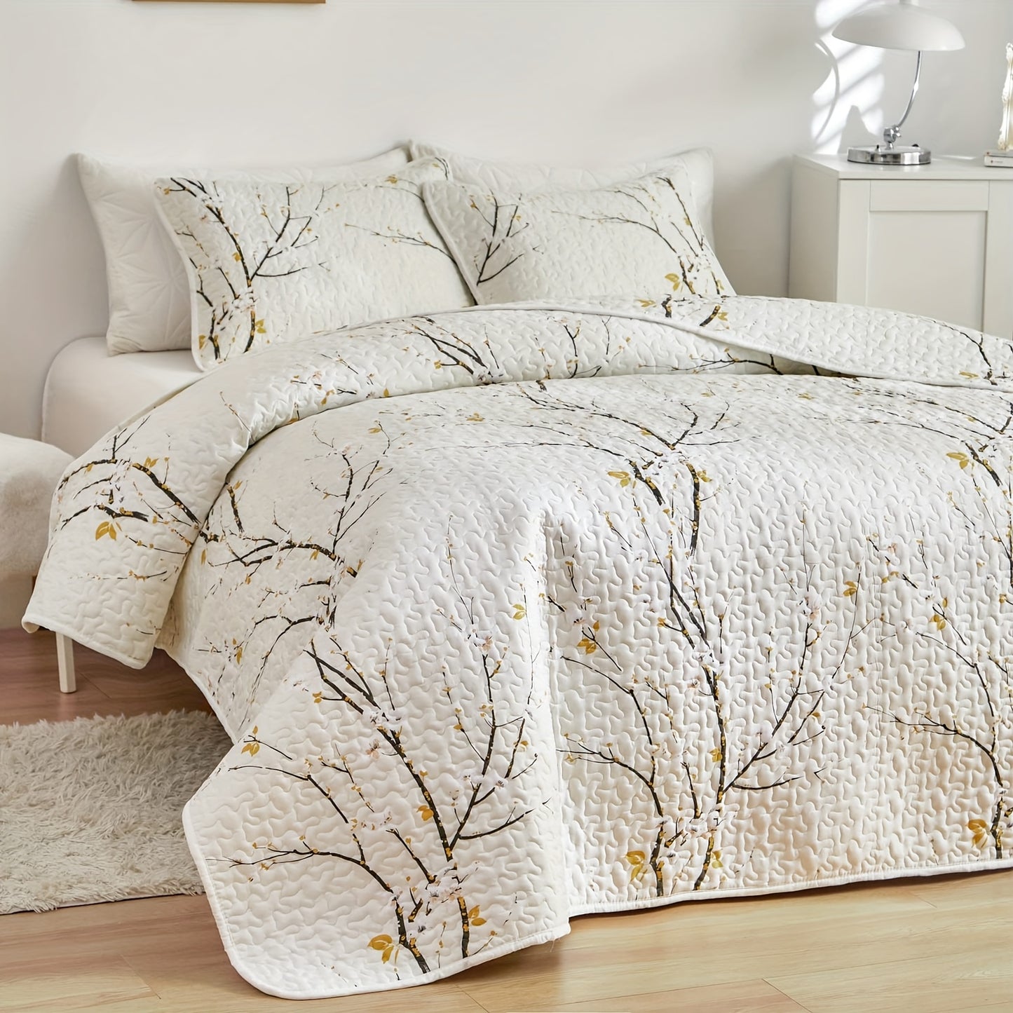 3pcs Plum Blossom White Quilt Set