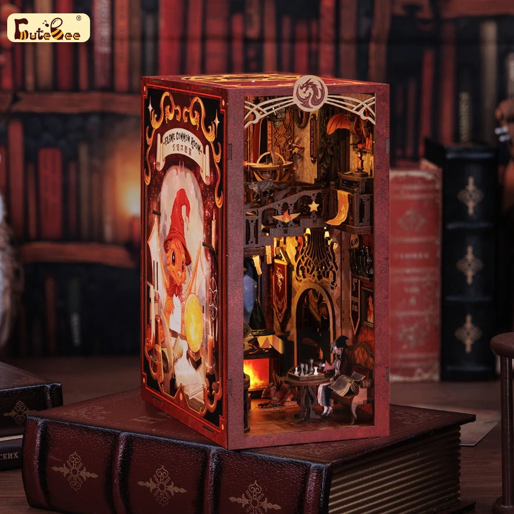 DIY (13) Book Nook Kits