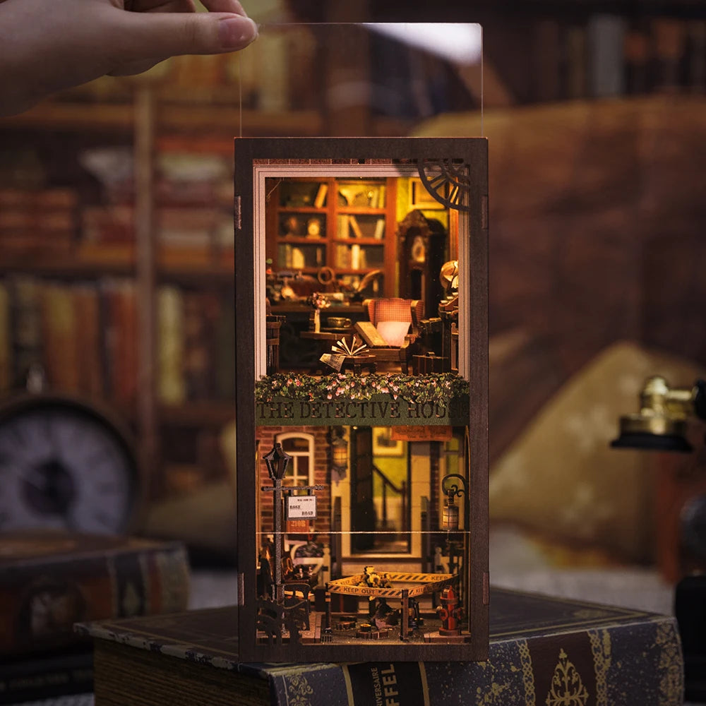 DIY (13) Book Nook Kits