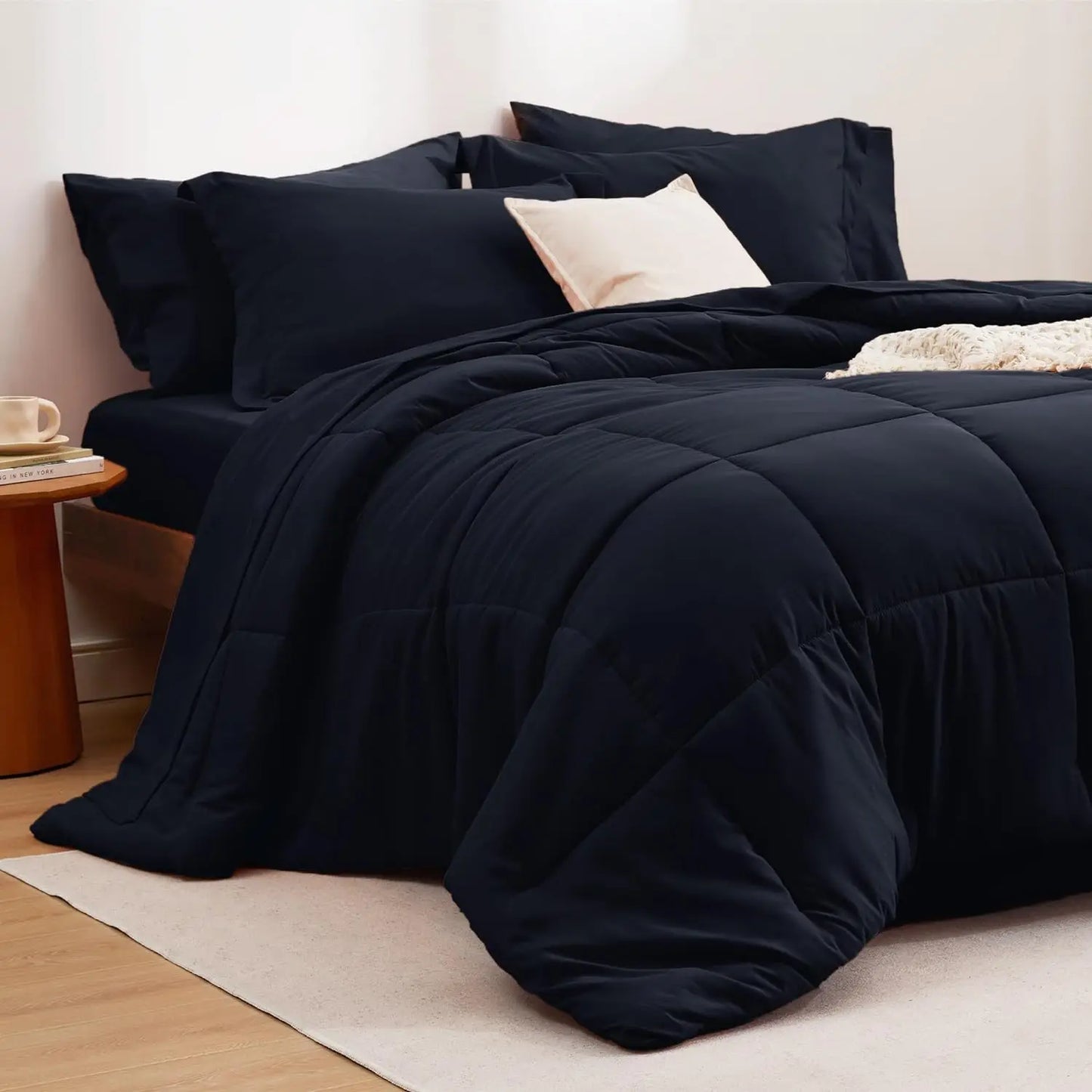 Bedsure Comforter Set - Reversible