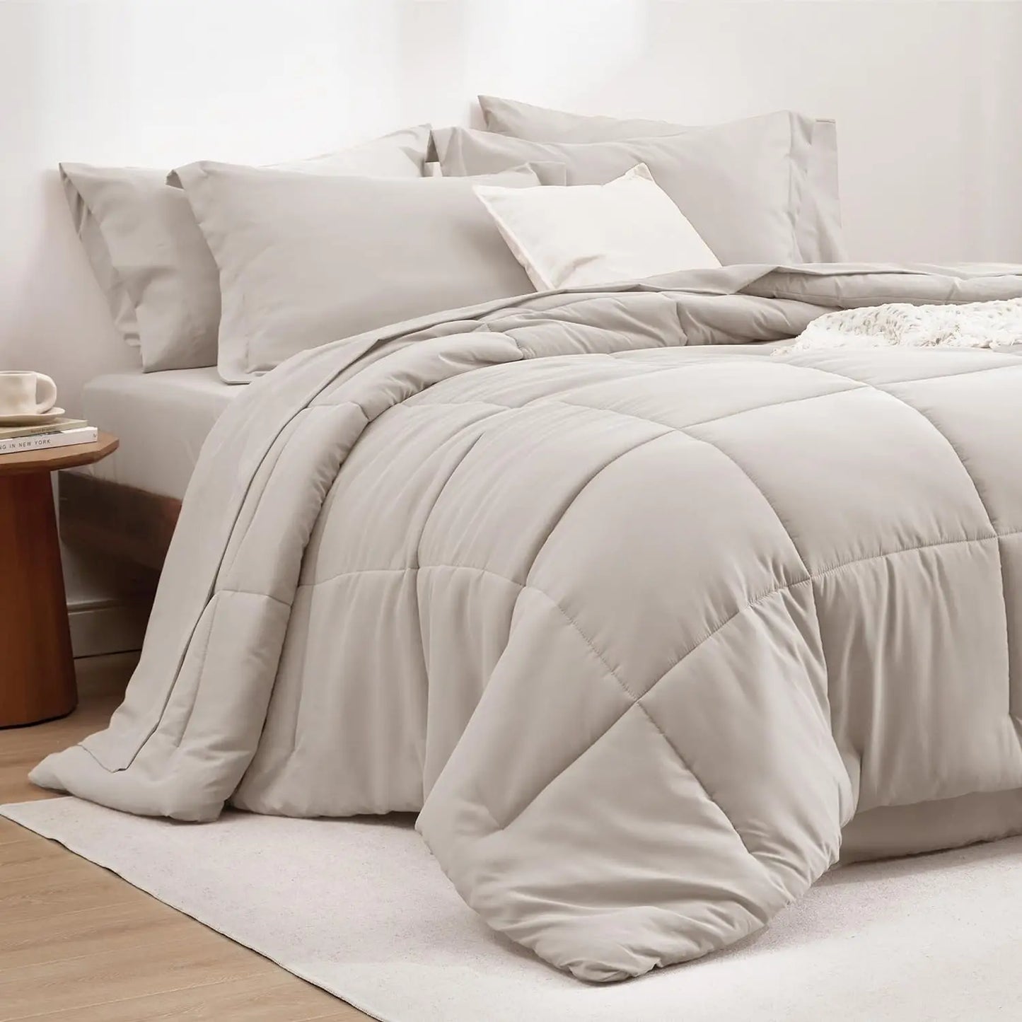 Bedsure Comforter Set - Reversible