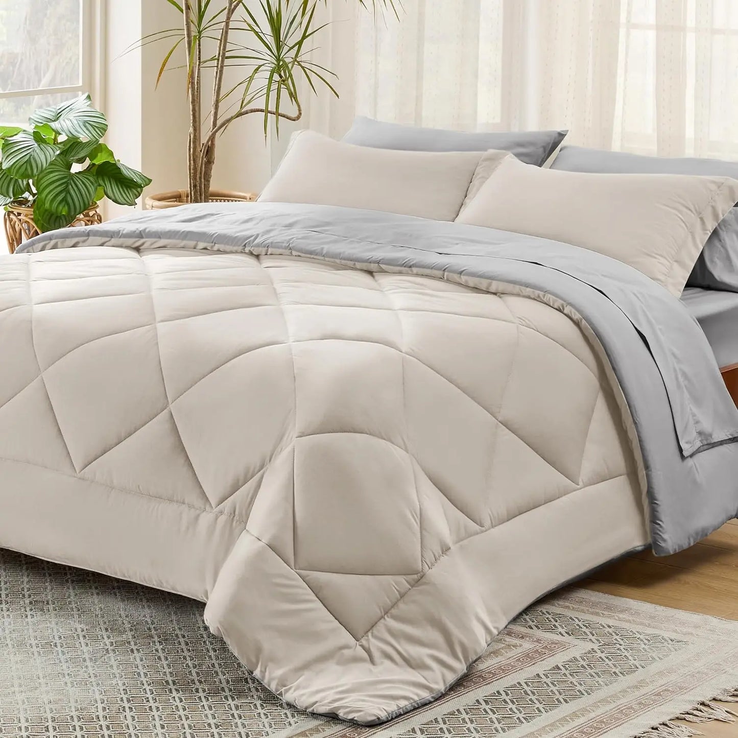 Bedsure Comforter Set - Reversible