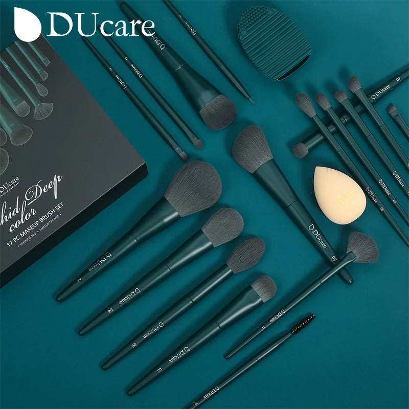 17Pc Makeup Brush Kit