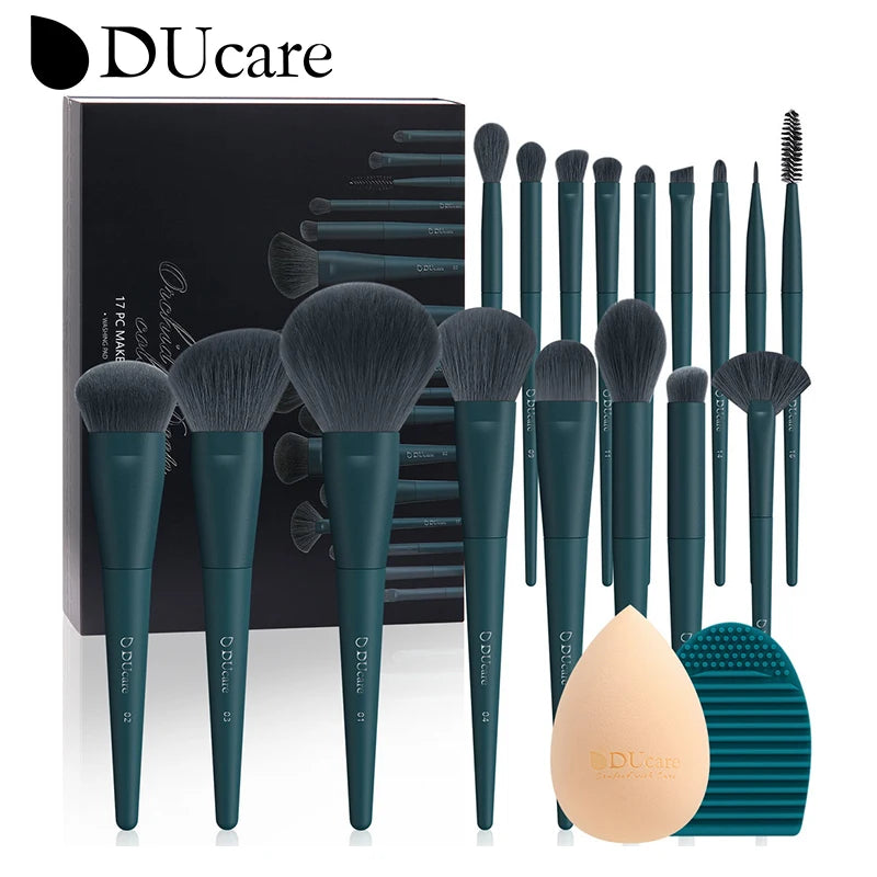 17Pc Makeup Brush Kit