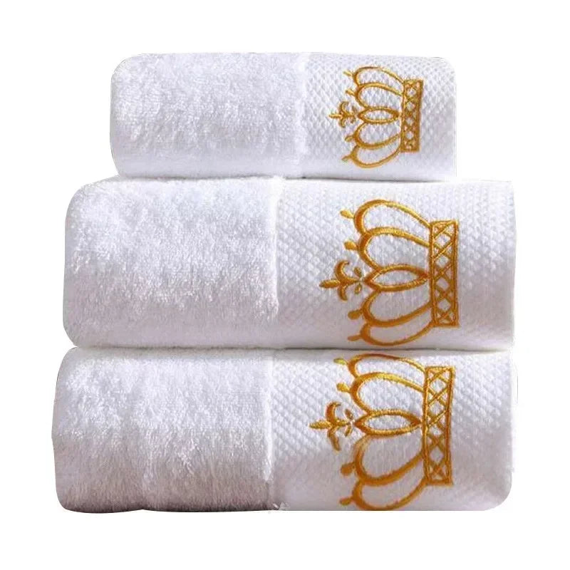 Embroidered White bath towel 5 stars Hotel Towel