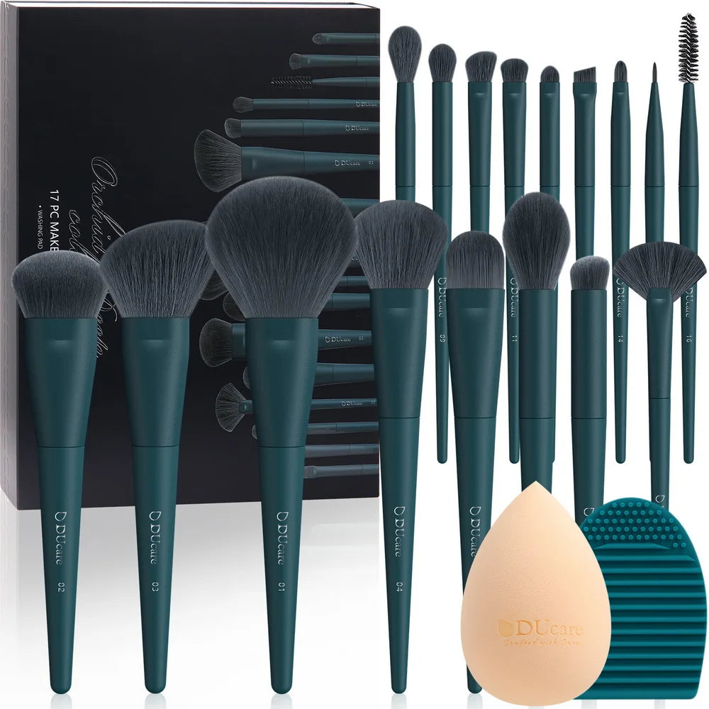 17Pc Makeup Brush Kit